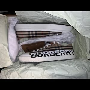 Burberry Sneakers